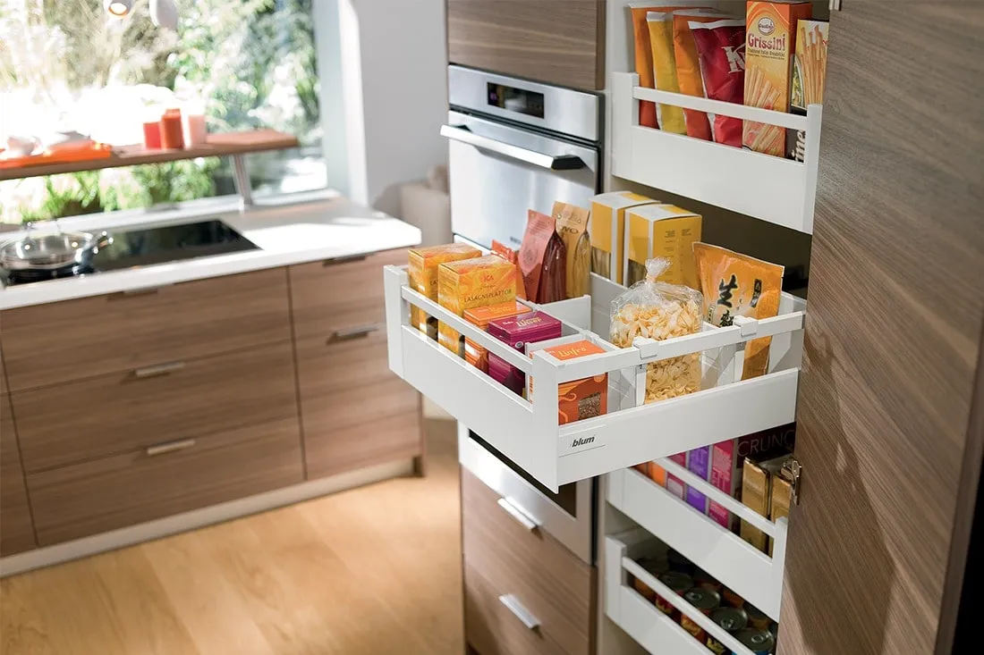 Кухонные шкафы: как правильно выбрать и организовать хранение